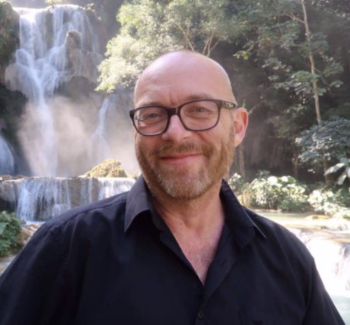 Palle Bo background waterfalls